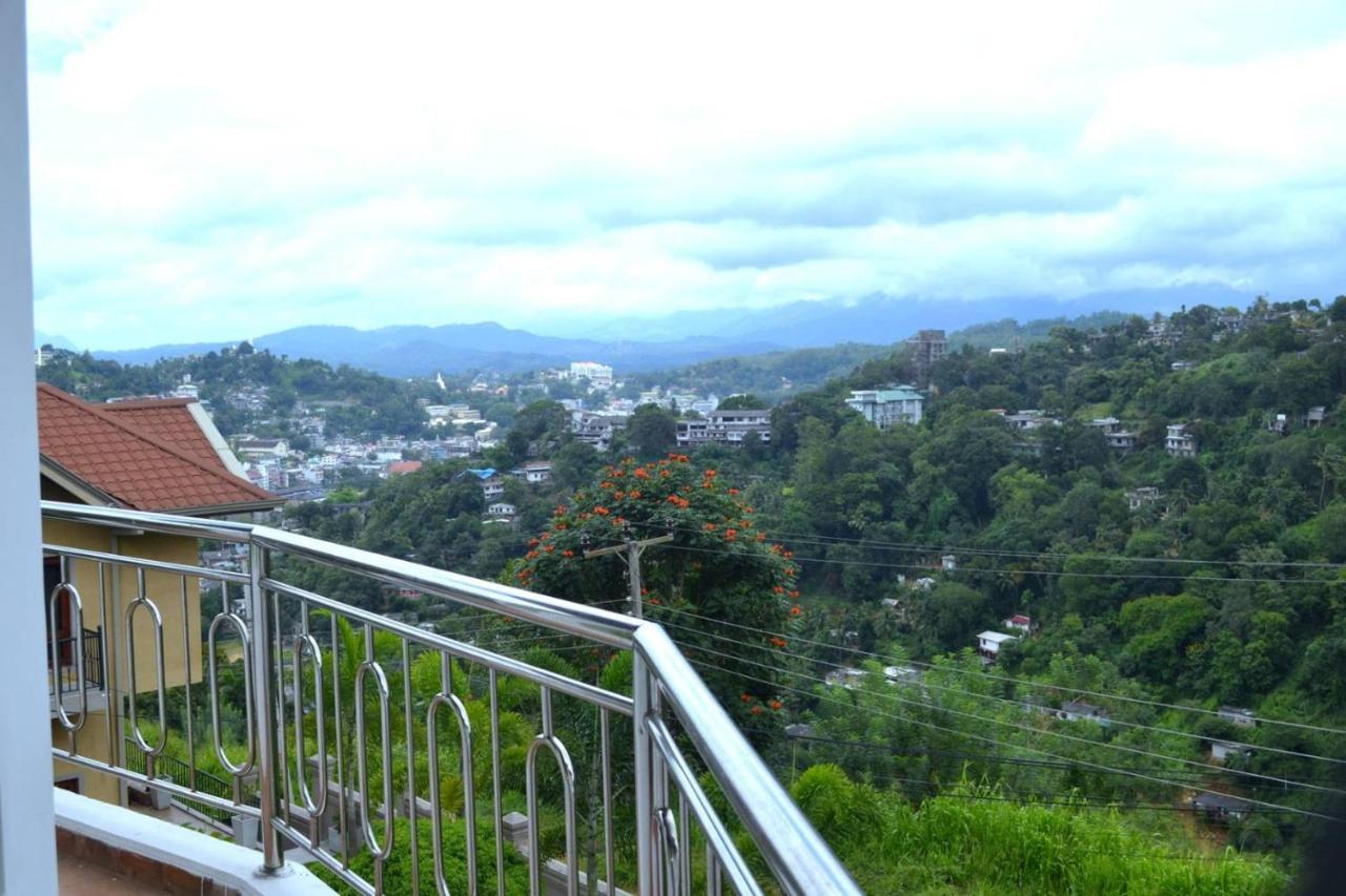 Kandy La Grande Holiday Resort Exterior photo